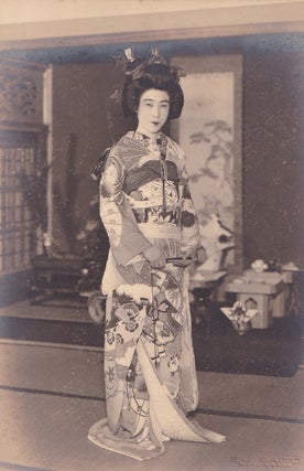 Kimono Costume Japanese Portraits, Real Photographs. A collection of 5 single person photographs, each mounted in individual folders, with tissue guards: Saito Photo Studio Takai (x2); Ikegami Photo Studio; Hirayama Photo Museum Ogikubo; Shinjuku Station Building Photography Rainbow Hall.