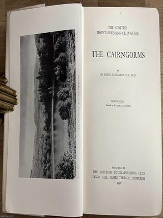 The Cairngorms : Scottish Mountaineering Club Guide.